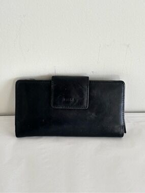 Fossil vintage Black Leather bi fold Wallet exterior Zipper pocket snap closure